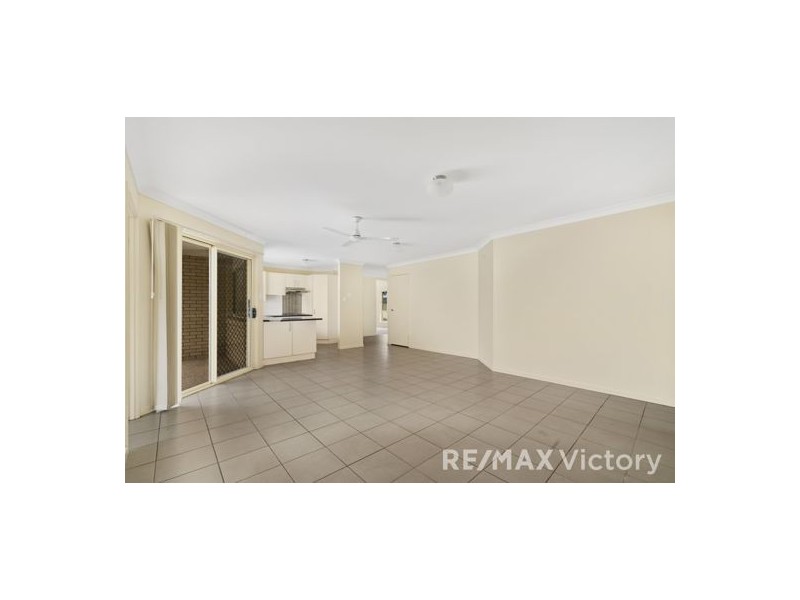 16 Silkyoak Drive, Morayfield QLD 4506