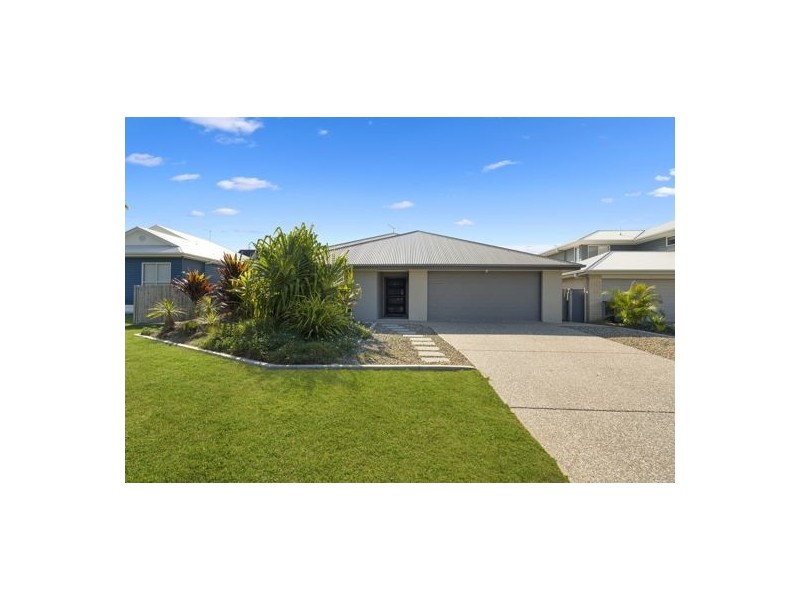 24 Coffey Court, Beachmere QLD 4510