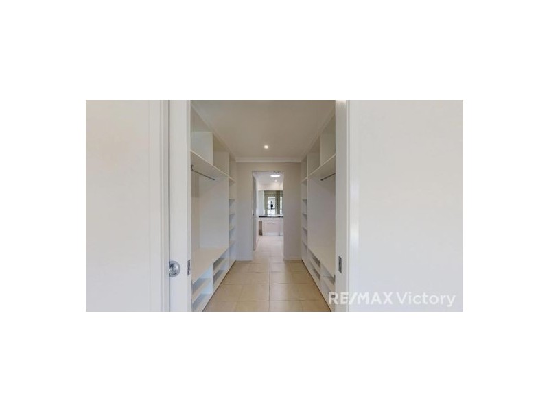 24 Coffey Court, Beachmere QLD 4510