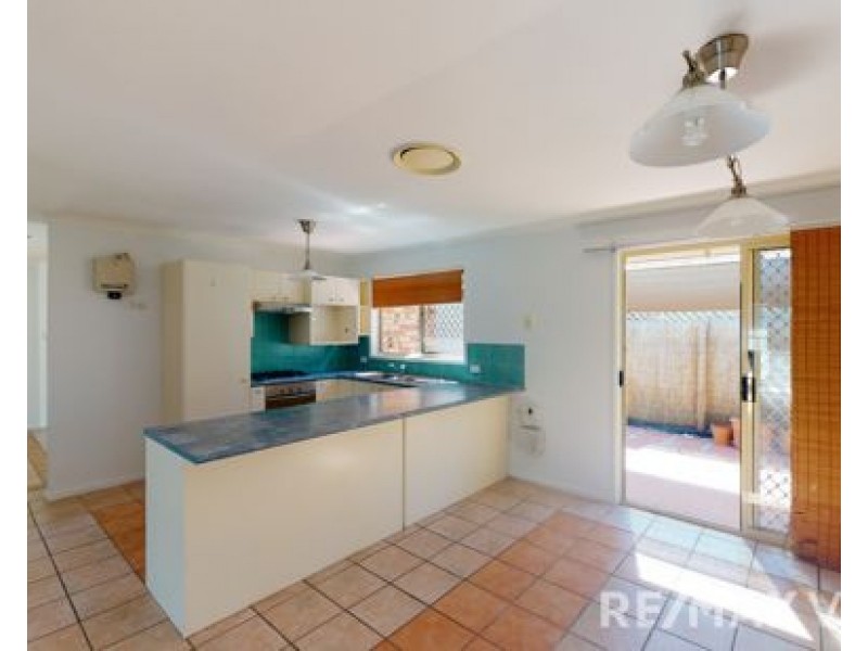 37 Cambridge Crescent, Fitzgibbon QLD 4018
