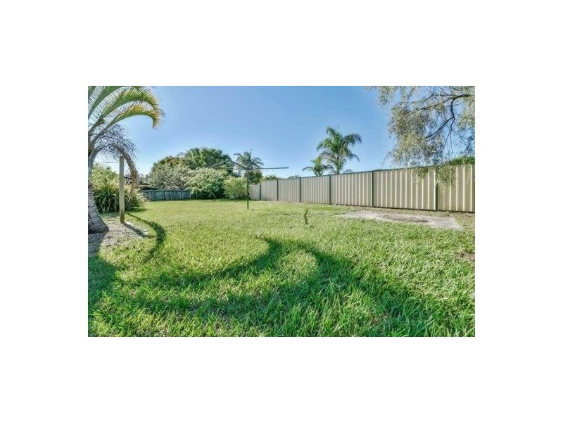 15 Chelsea Promenade, Caboolture South QLD 4510