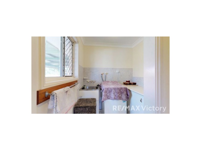 6 Dorunda Avenue, Beachmere QLD 4510
