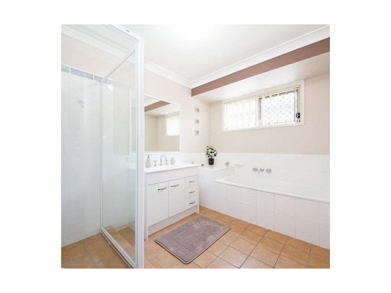 18 Murraya Dr, Morayfield QLD 4506