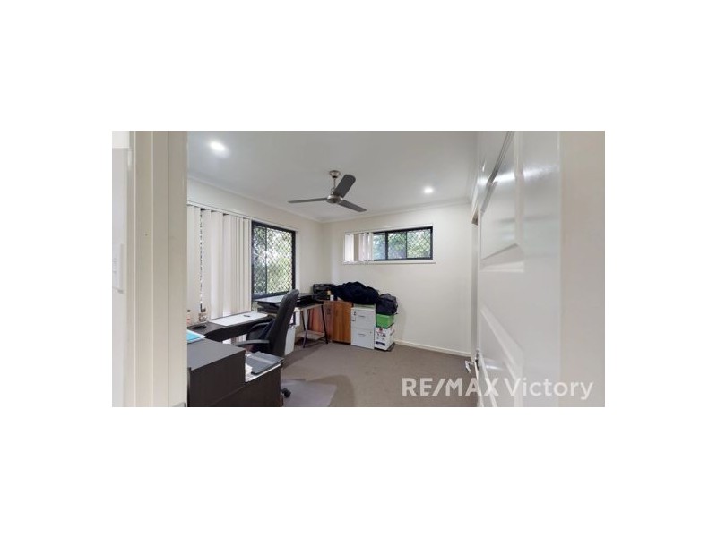 4 Nadia Place, Morayfield QLD 4506