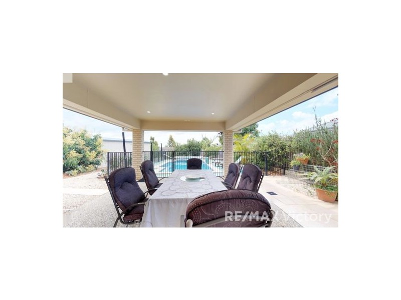 4 Nadia Place, Morayfield QLD 4506