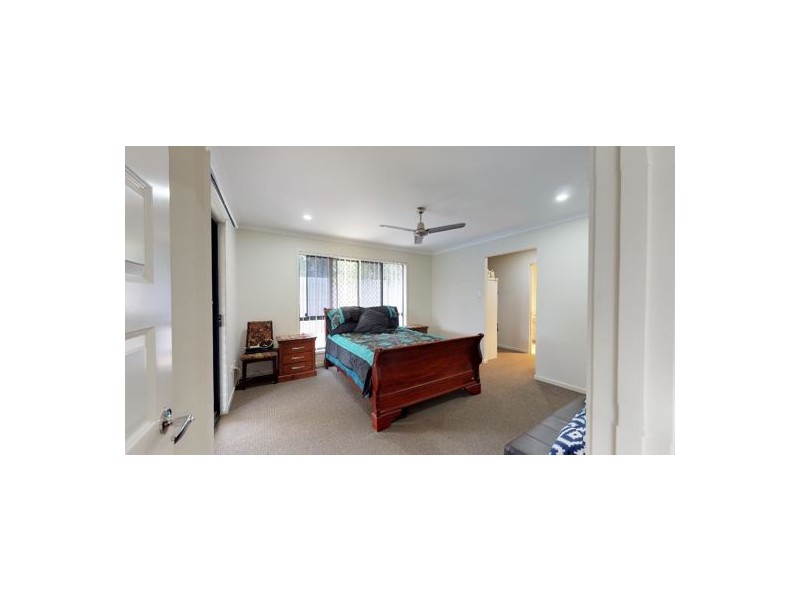 4 Nadia Place, Morayfield QLD 4506