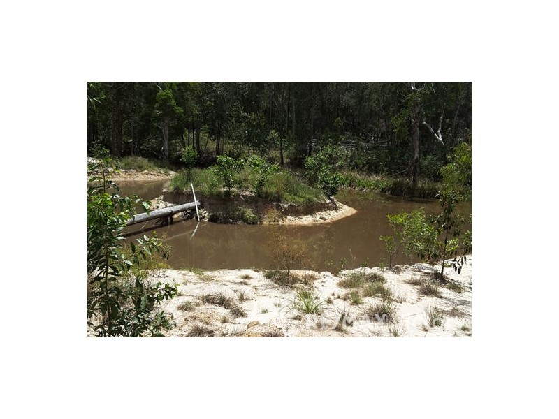 135 Mahogany Road, Bauple QLD 4650