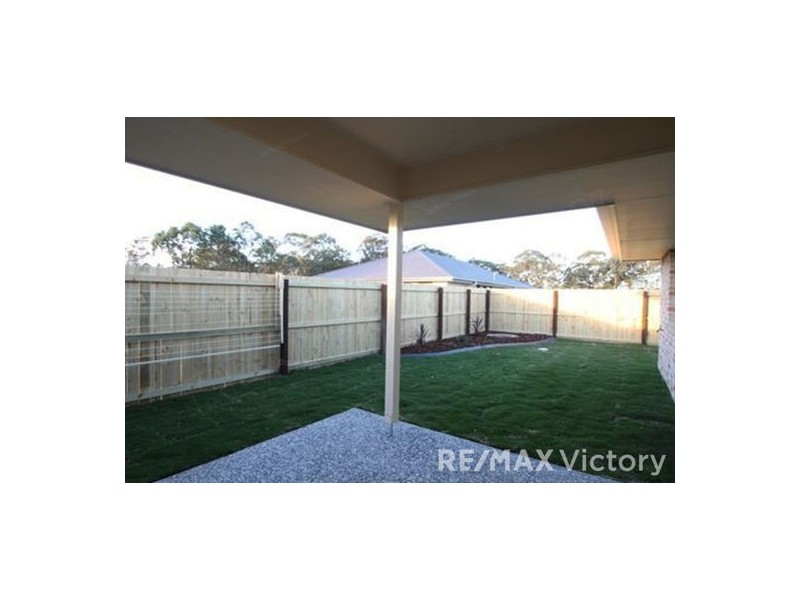 1 & 2 /21 Lanita Chase, Morayfield QLD 4506