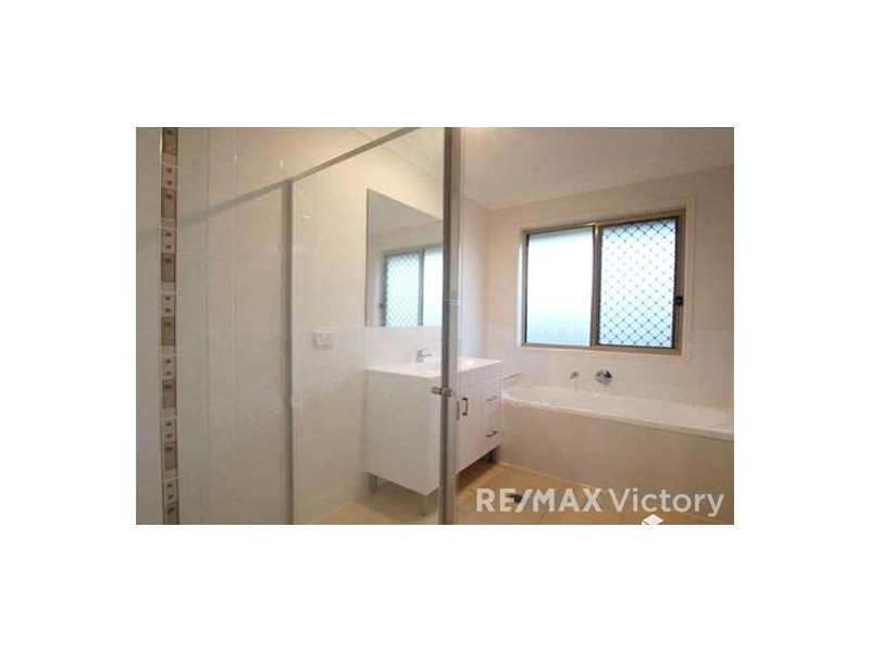1 & 2 /21 Lanita Chase, Morayfield QLD 4506