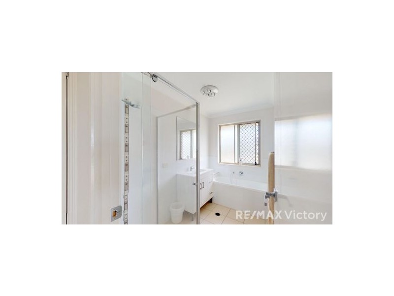1 & 2 /21 Lanita Chase, Morayfield QLD 4506