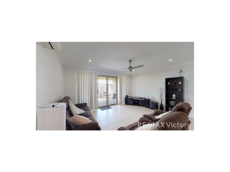 1 & 2 /21 Lanita Chase, Morayfield QLD 4506