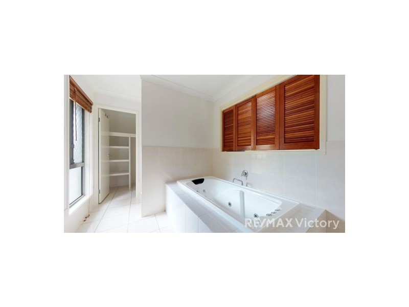 9 Flametree Court, Elimbah QLD 4516