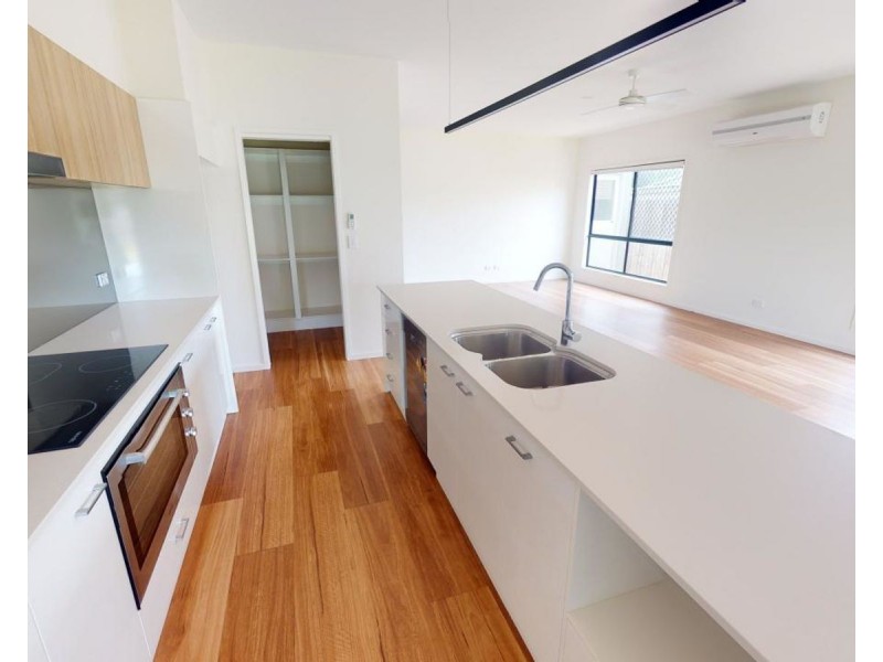 52 Biarra Street, Deagon QLD 4017