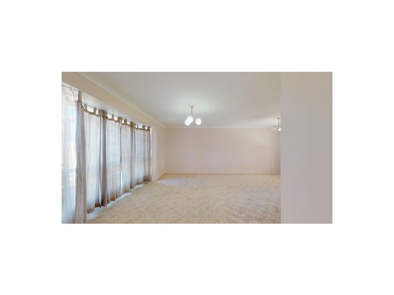 6 Siska Court, Beachmere QLD 4510