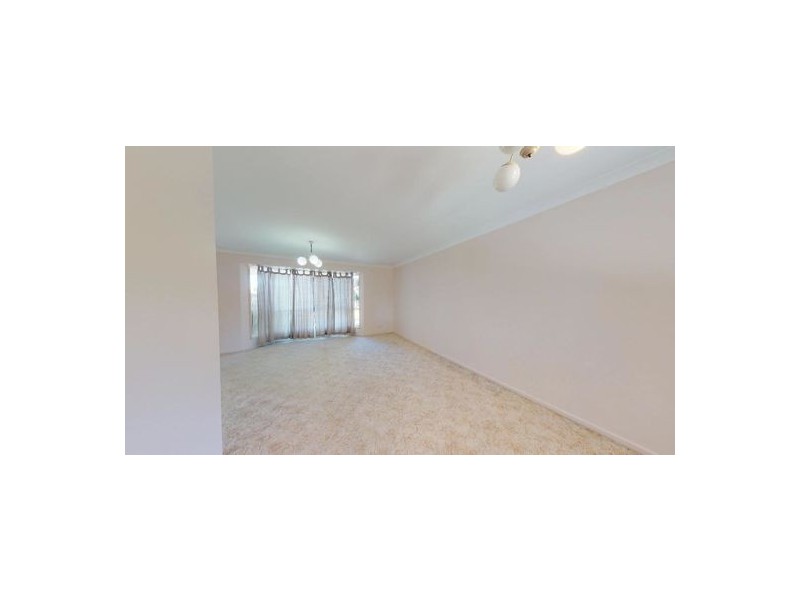 6 Siska Court, Beachmere QLD 4510