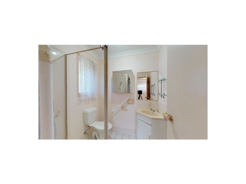6 Siska Court, Beachmere QLD 4510
