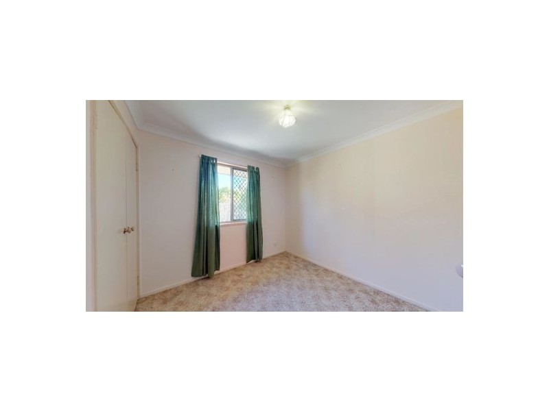 6 Siska Court, Beachmere QLD 4510
