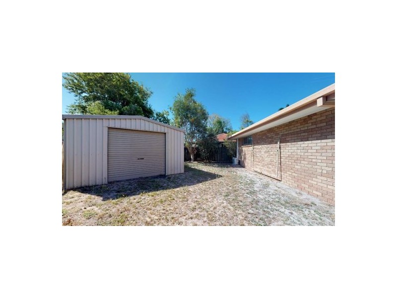 6 Siska Court, Beachmere QLD 4510