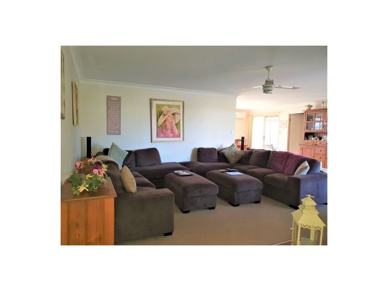 18 Adrian St, Caboolture QLD 4510