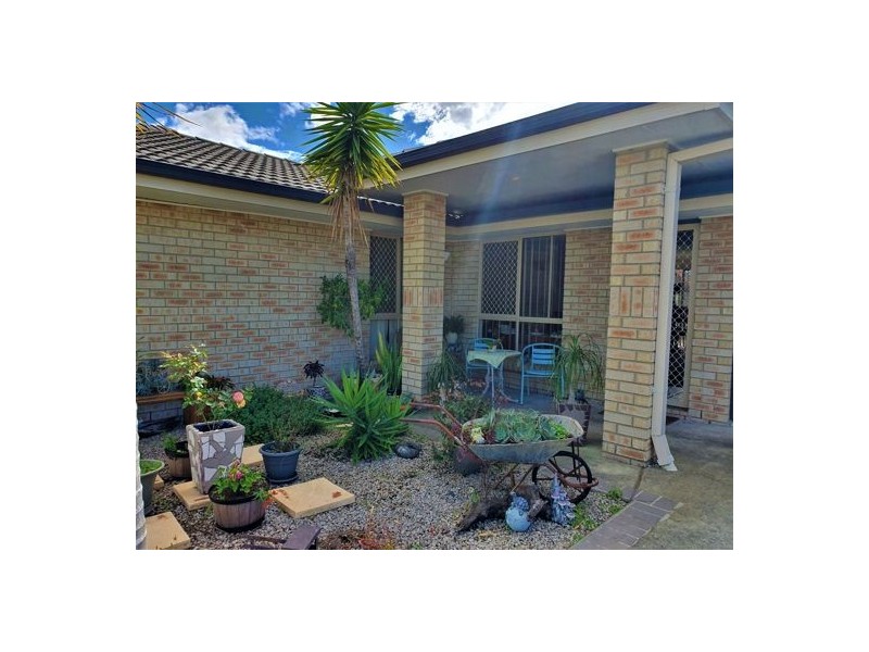 18 Adrian St, Caboolture QLD 4510