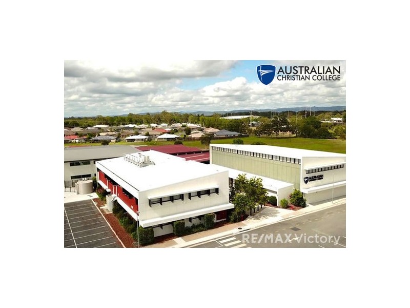 10 Parkway Crescent, Caboolture QLD 4510