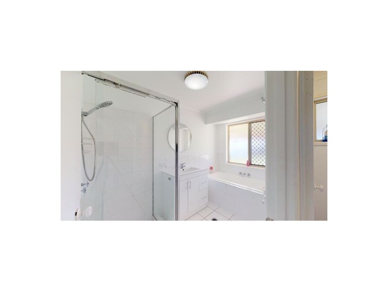 126 Glenwood Drive, Morayfield QLD 4506