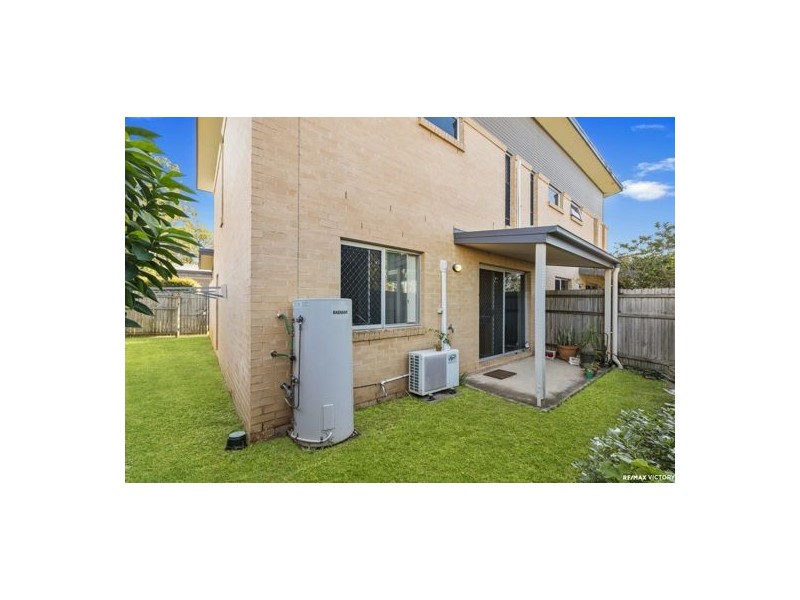 8/2 Station Road, Burpengary QLD 4505