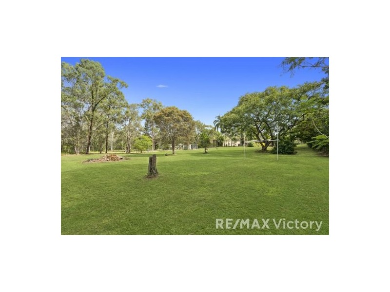 10 Hall Road, Narangba QLD 4504