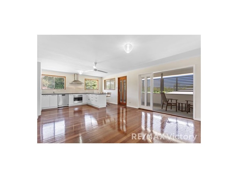 14 James Road, Beachmere QLD 4510