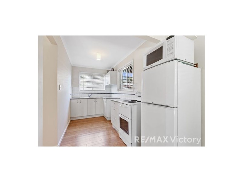 14 James Road, Beachmere QLD 4510