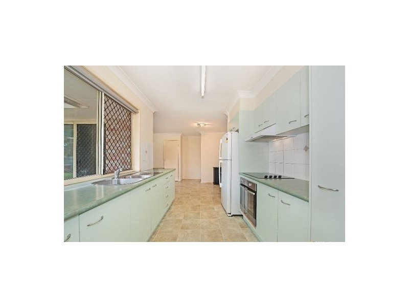 6 Penshurst St, Caboolture South QLD 4510