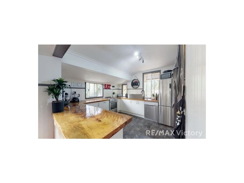 27 Durundur St, Woodford QLD 4514