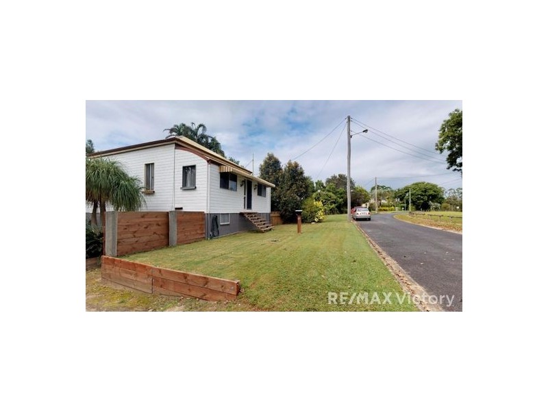27 Durundur St, Woodford QLD 4514