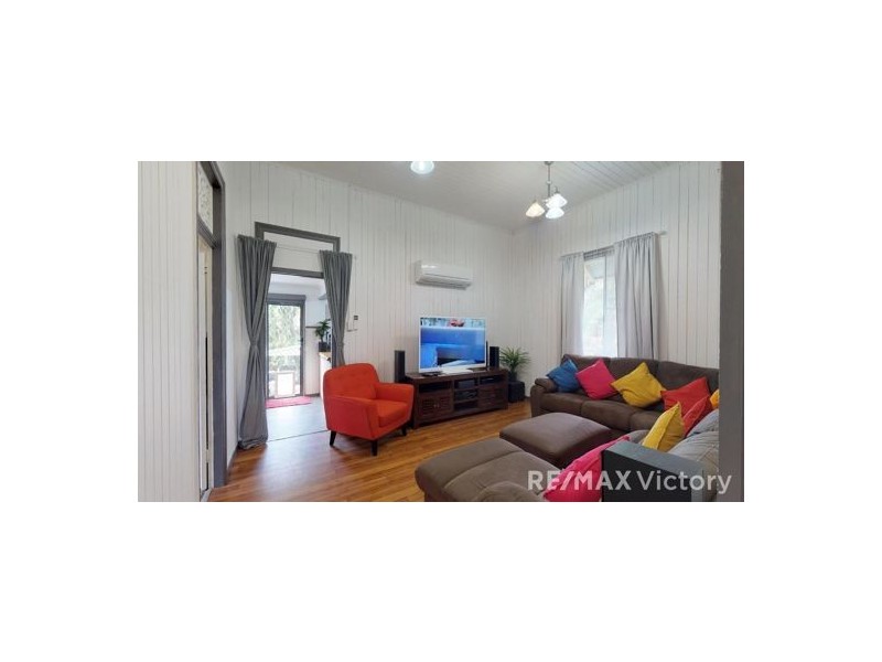 27 Durundur St, Woodford QLD 4514