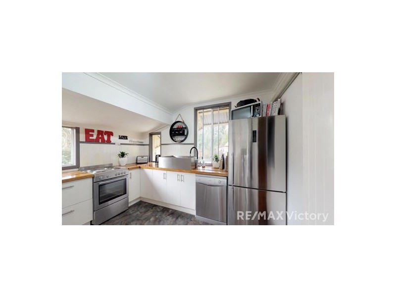 27 Durundur St, Woodford QLD 4514