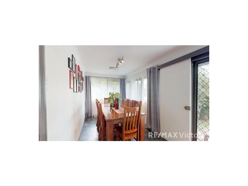 27 Durundur St, Woodford QLD 4514