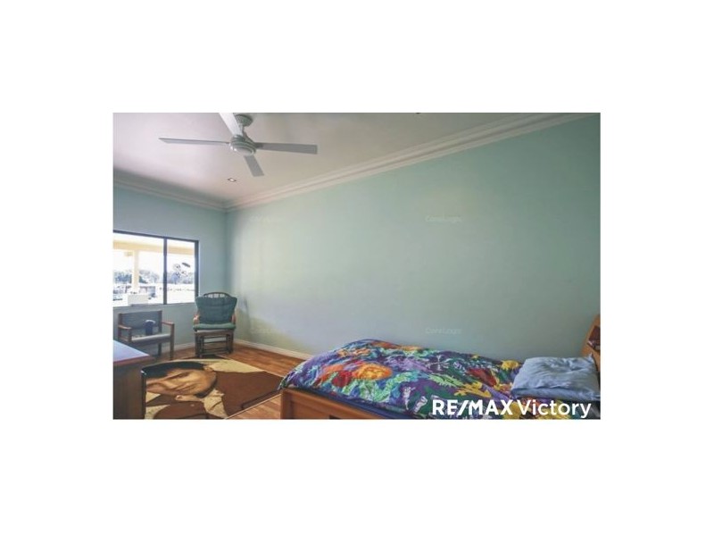 380 Beachmere Road, Beachmere QLD 4510