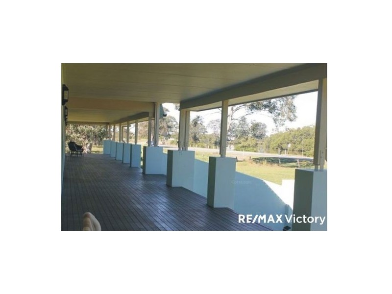 380 Beachmere Road, Beachmere QLD 4510