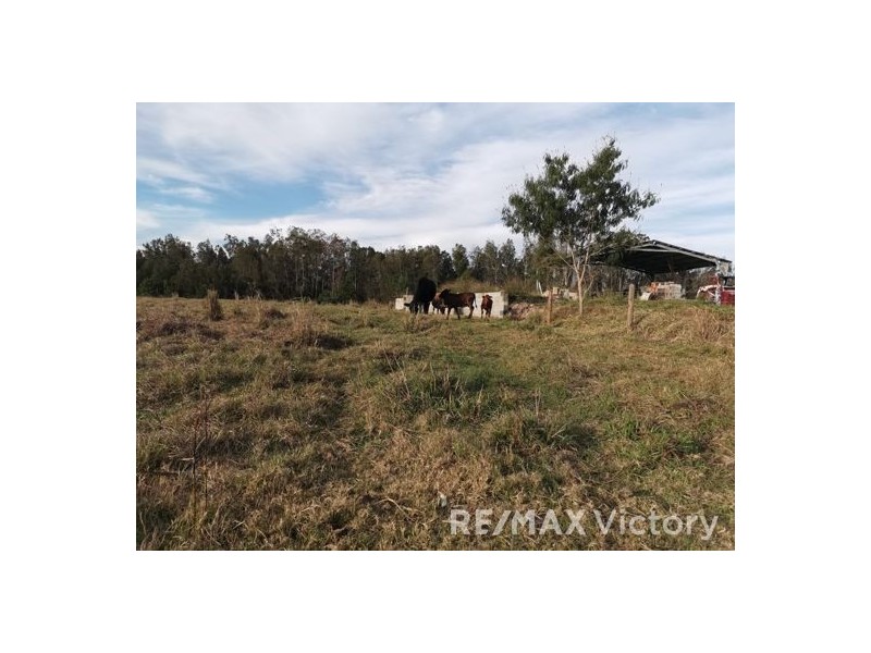 380 Beachmere Road, Beachmere QLD 4510