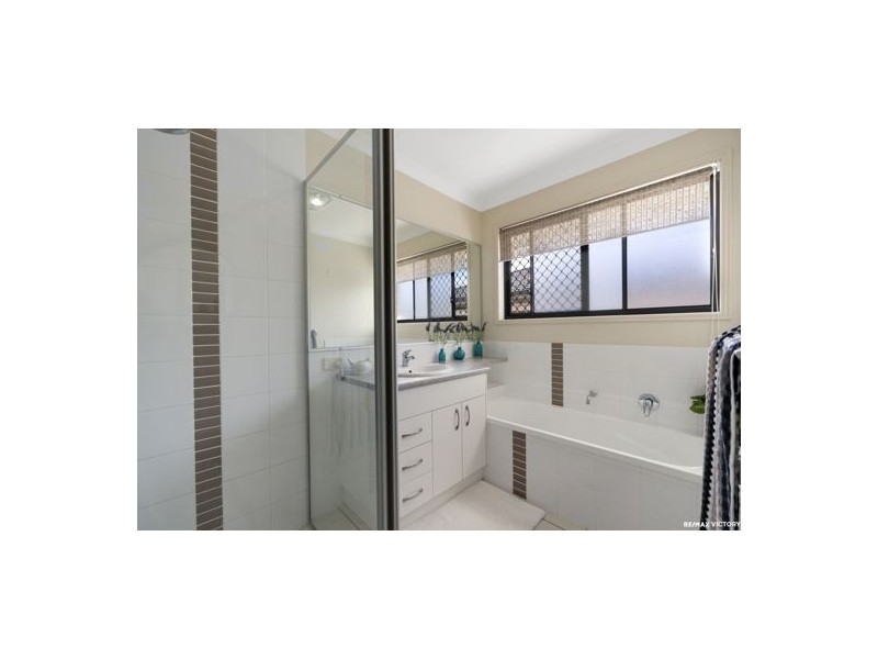 12 Tucker St, Caboolture QLD 4510