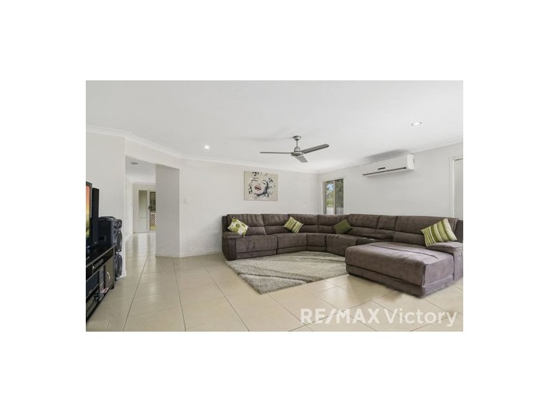 86 Pauls Rd, Upper Caboolture QLD 4510