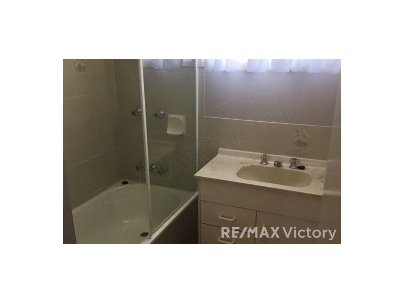 9 Dundee Dve, Morayfield QLD 4506