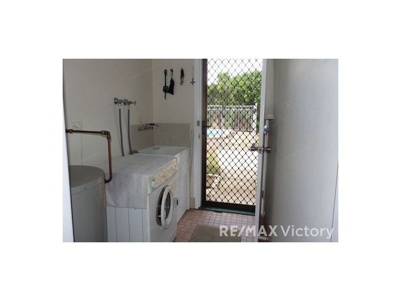 9 Dundee Dve, Morayfield QLD 4506