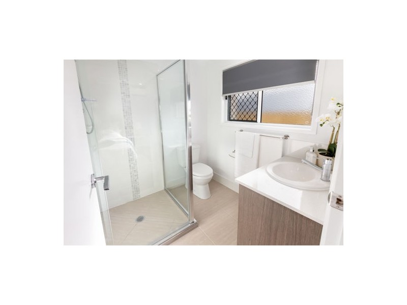 2/18 Proteus Street, Burpengary QLD 4505