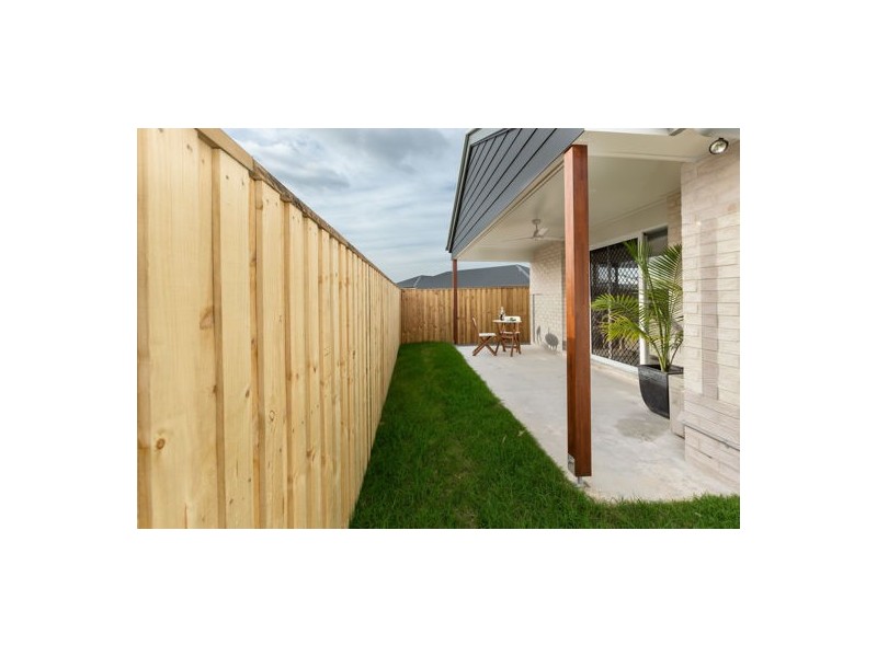 2/18 Proteus Street, Burpengary QLD 4505