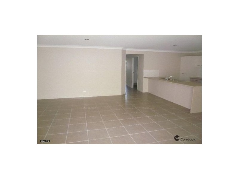 8 Riverparks Way, Upper Caboolture QLD 4510