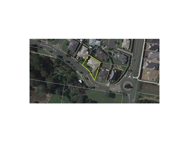 8 Riverparks Way, Upper Caboolture QLD 4510