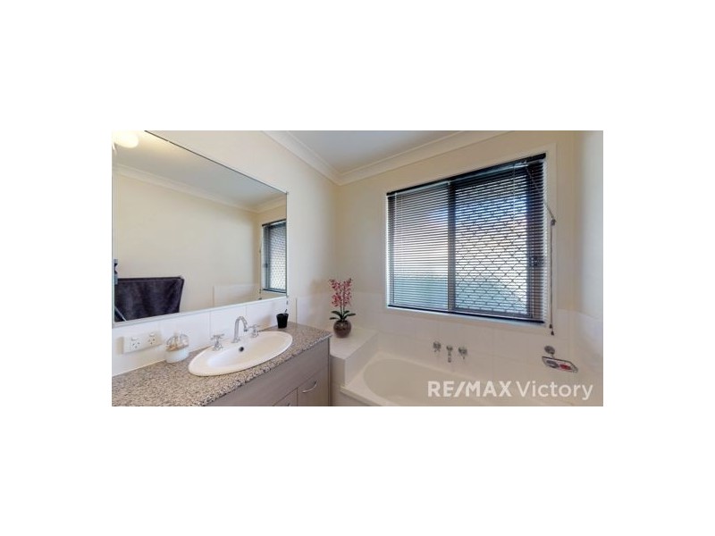 14 Hollywood Avenue, Bellmere QLD 4510