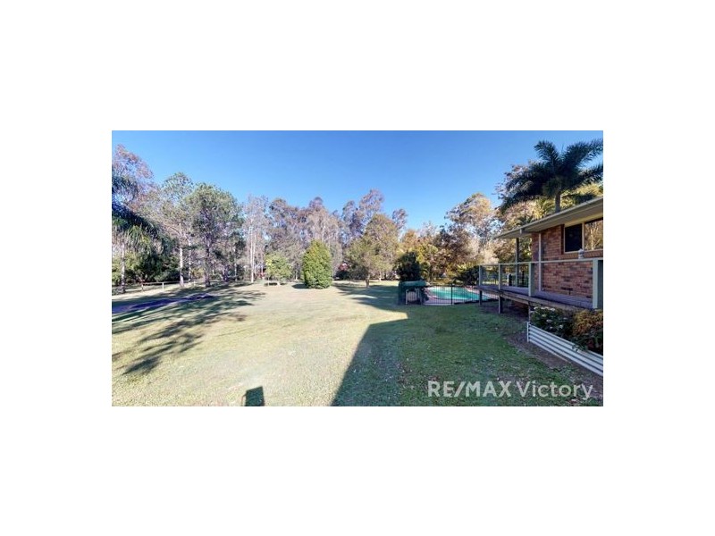 15 Sarow Drive, Warner QLD 4500