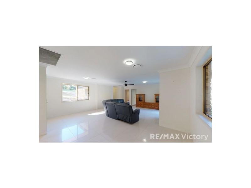 15 Sarow Drive, Warner QLD 4500